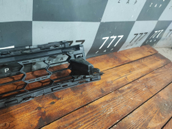 Решетка переднего бампера Skoda Karoq 17-нв Б/У Оригинал 57A853677A