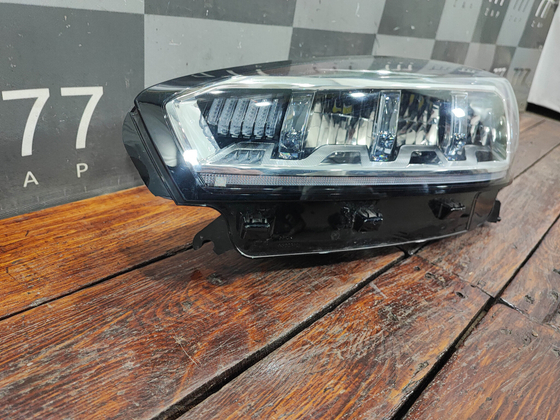 Фара левая LED Chery Tiggo 8 18-нв Б/У Оригинал 605000016AB