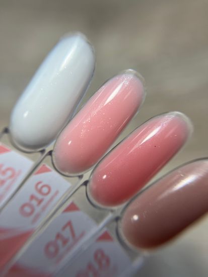 Laro Nails Classic Builder gel 17 with shimmer 30ml