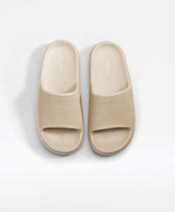 OYSHO ШЛЁПАНЦЫ НА ПЛОСКОЙ ПОДОШВЕ, КРЕМОВЫЙ
