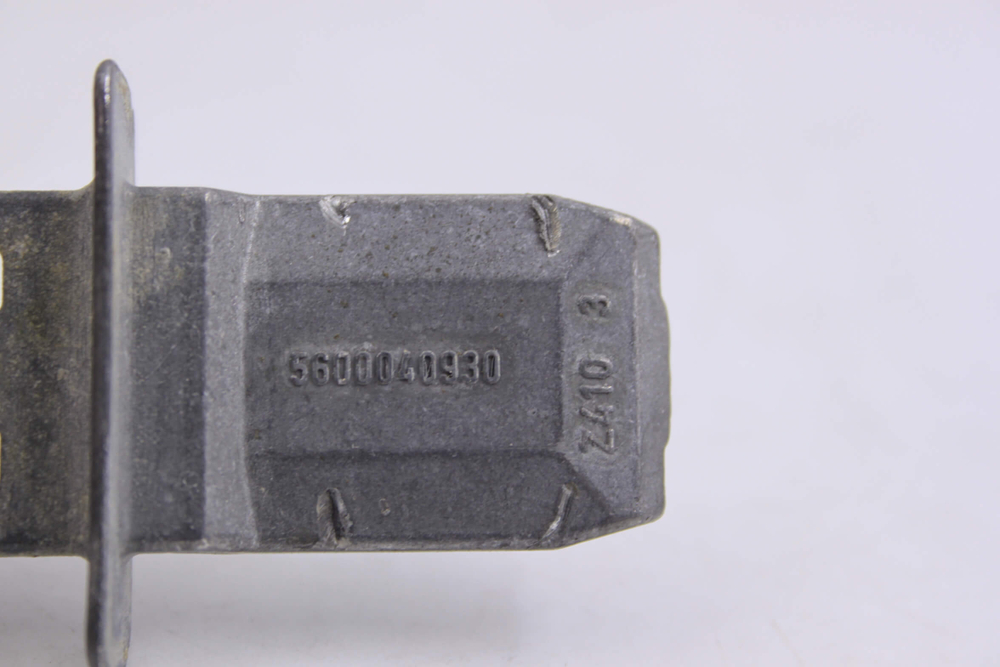 Затвор (крючок двери) 5600040930 посудомоечной машины BOSCH