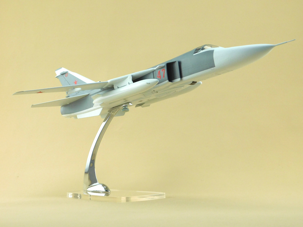 Модель самолета Су-24М (М1:48 ВКС России, RF-95091, 47)