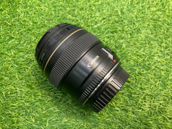Canon EF 85mm 1.8 USM