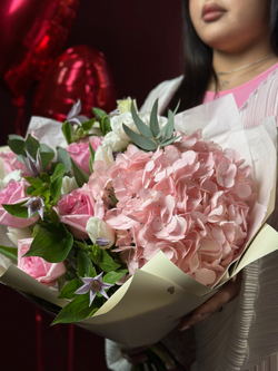 Сборный букет «Розовый рассвет»