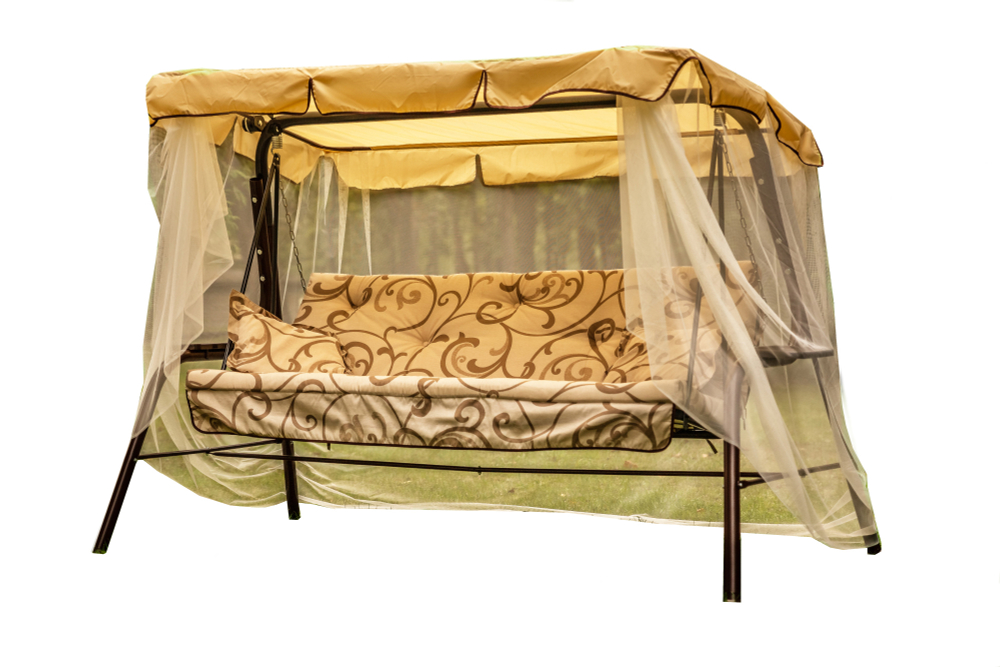 Качели садовые OLSA 3-х местные Варна тафтинг(каркас коричневый, м/э бежевый рис.вензель)1 уп.