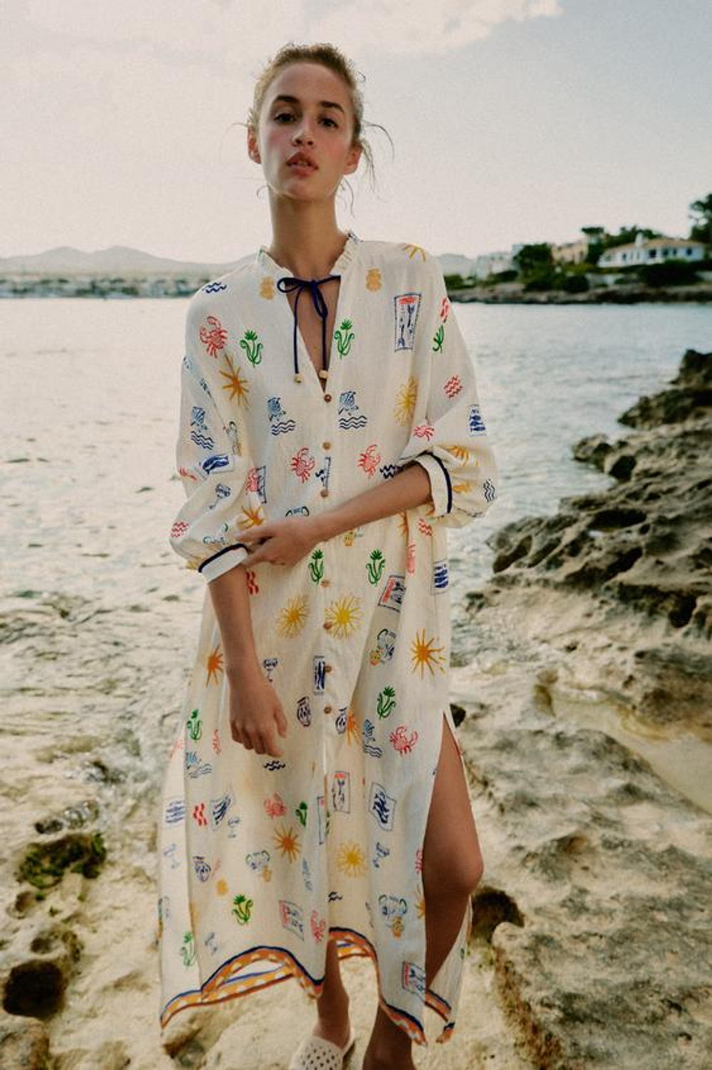 ZARA ДЛИННОЕ ПЛАТЬЕ С ПРИНТОМ, РАЗНОЦВЕТНЫЙ