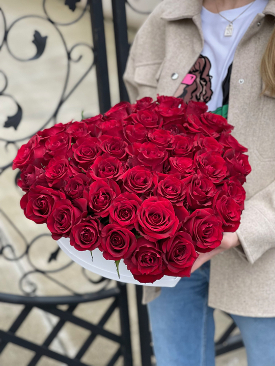 Розы в коробке "Сердце любви"