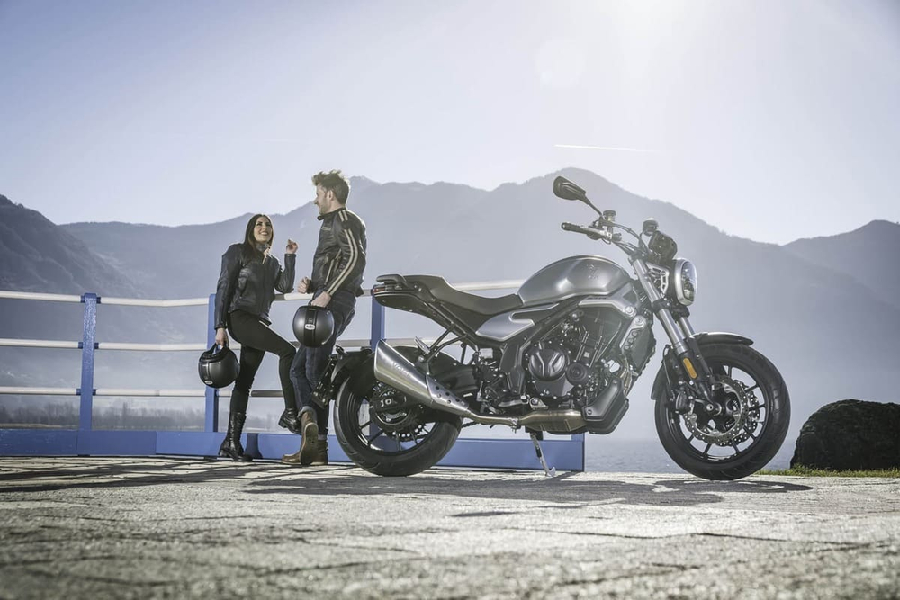 Мотоцикл VOGE 500AC