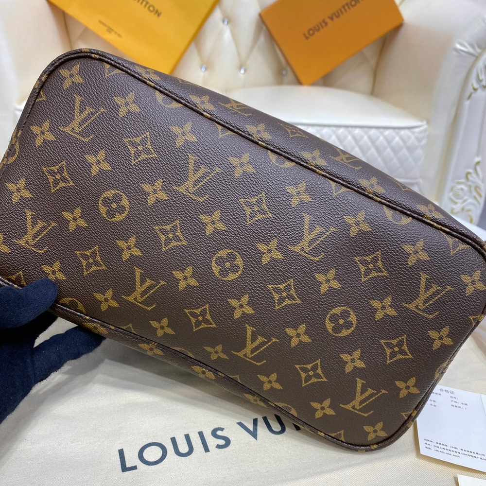 Louis Vuitton Neverfull MM