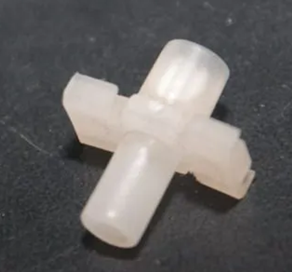 Клипса молдинга багажника задний 2106-5003060 (+) (50шт)