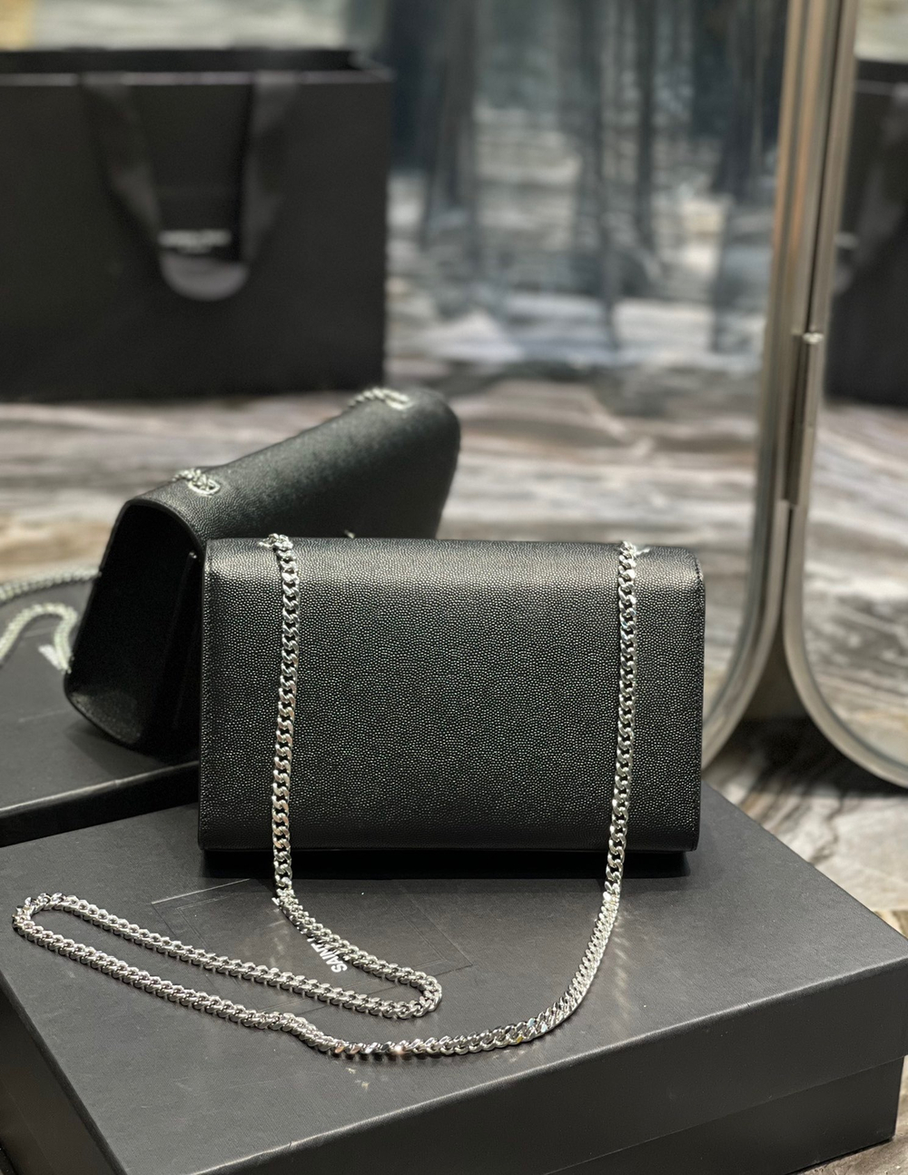 Saint Laurent Kate Medium Bag 24 cm