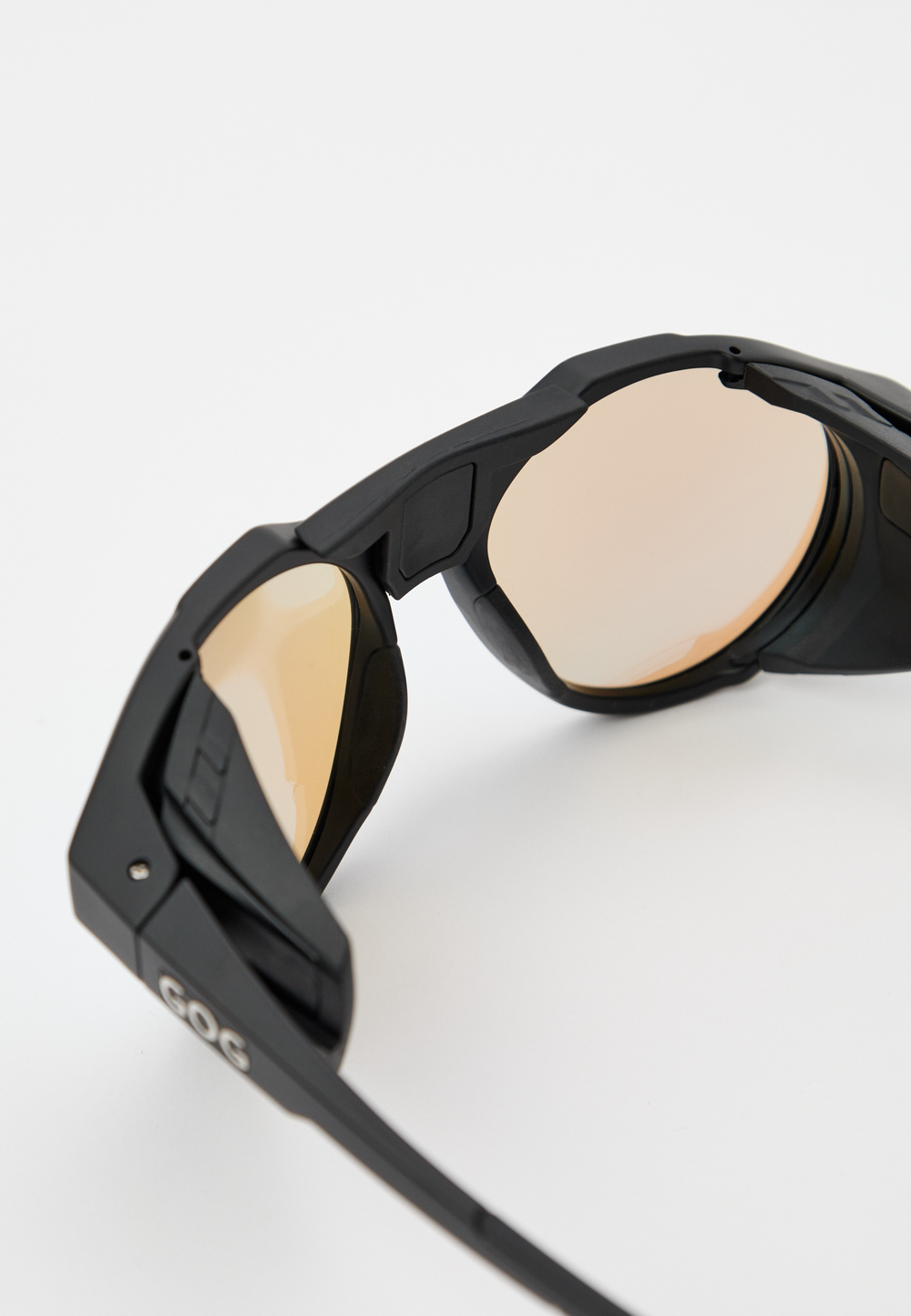 Спортивные очки GOG Manaslu / Matt Black / Photochromic Blue Lens