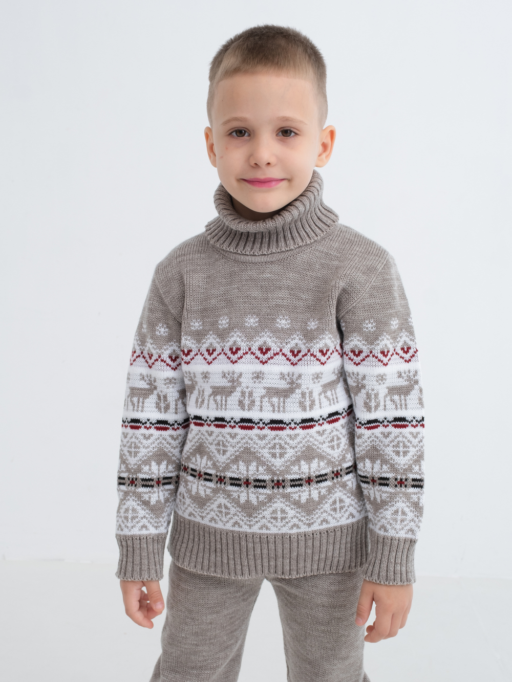 Свитер вязаный с горлом "Северное сияние"