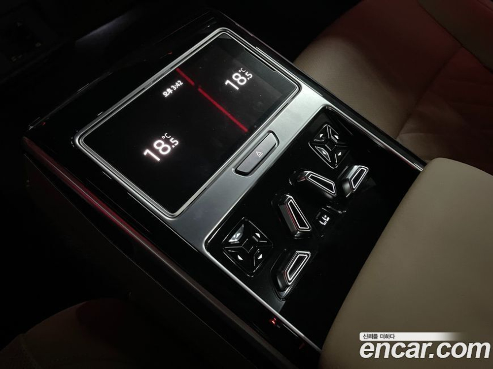 Audi S8 (D5) 4.0 TFSI Quattro LWB (07.2021)