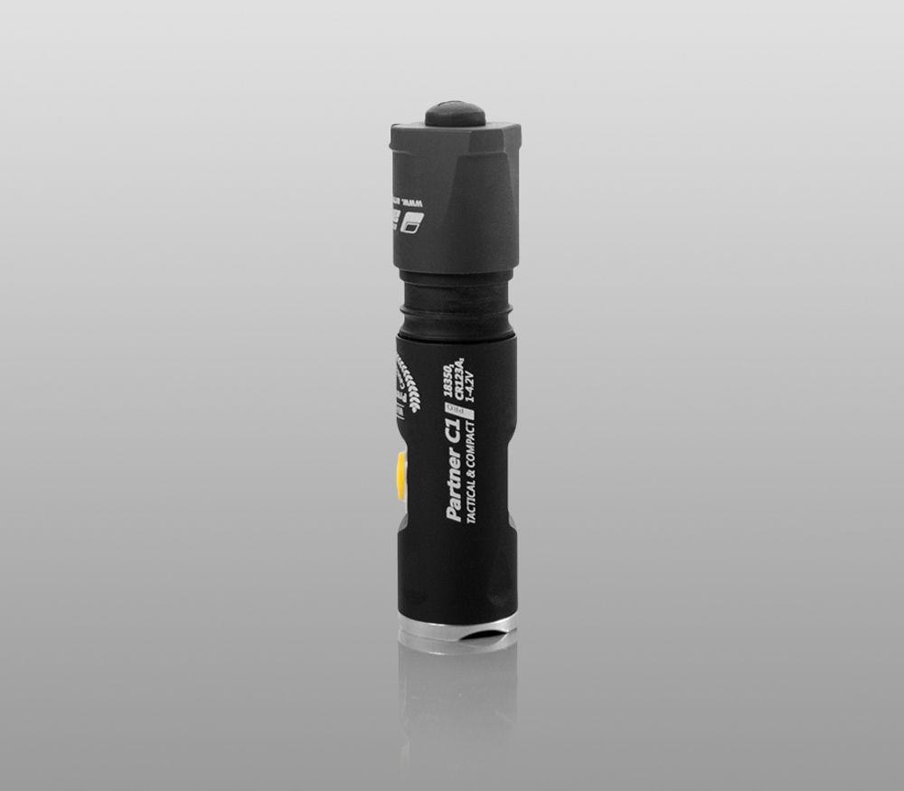 Тактический фонарь Armytek Partner C1 Pro (тёплый свет)