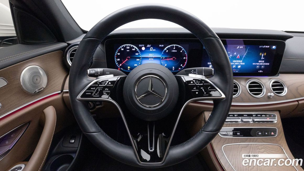 Mercedes-Benz E-Class W213 E220d 4MATIC Exclusive (01.2022)