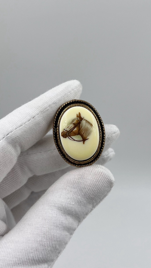 Накладка на пуговицу Nony с лошадью