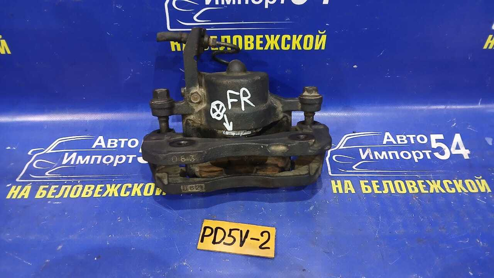 Суппорт тормозной передний правый MITSUBISHI DELICA 1998