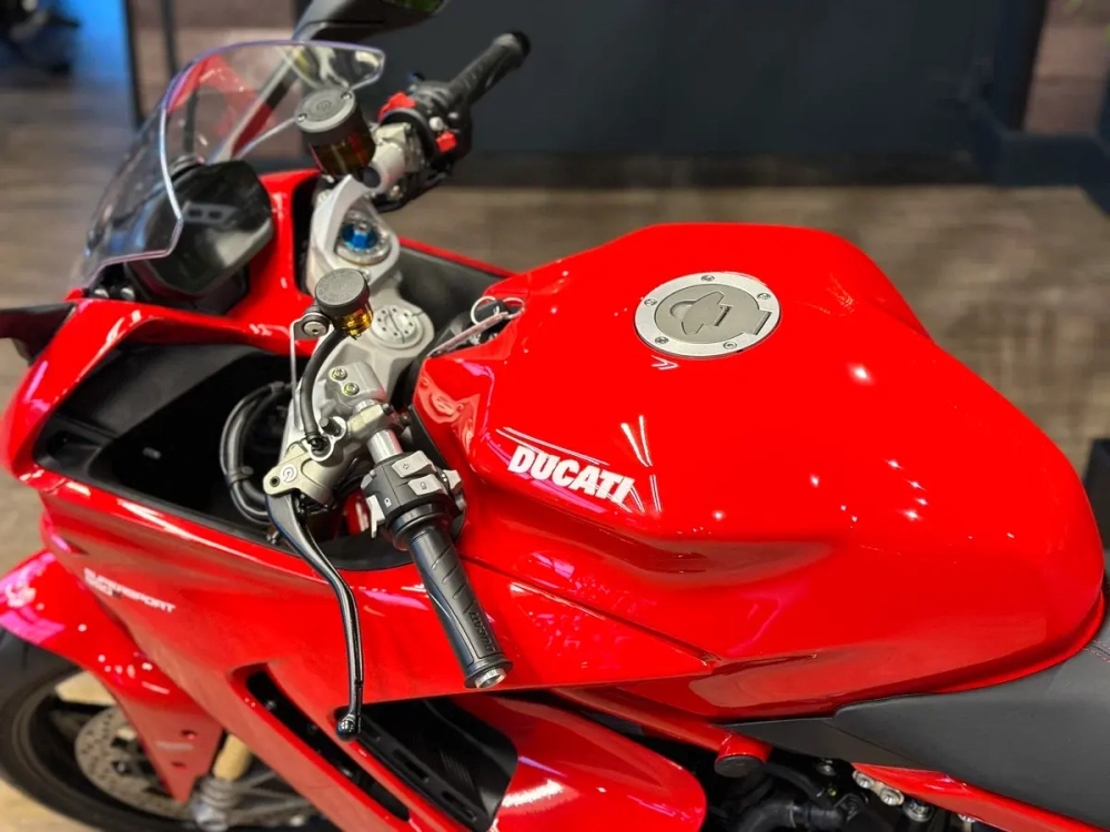 Ducati Supersport, 2024