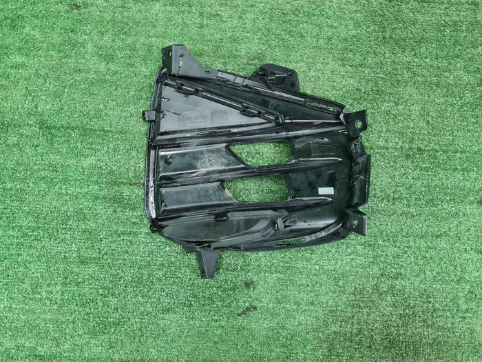 Накладка ПТФ левая Kia K5 (2019-2023)