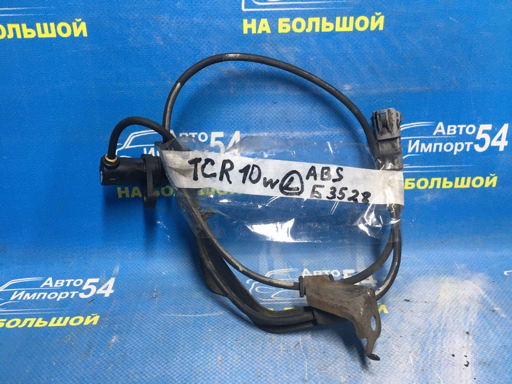 Датчик ABS задний левый TOYOTA ESTIMA 1990-1999