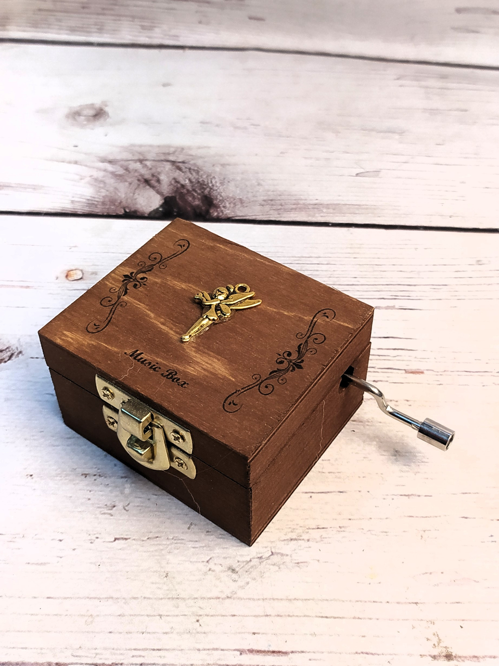 Музыкальная деревянная шкатулка-шарманка из массива ФЕЯ с мелодией Спи моя радость