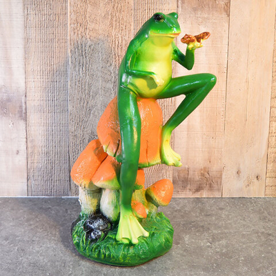 Фигура садовая "Лягушка с бабочкой" 39см