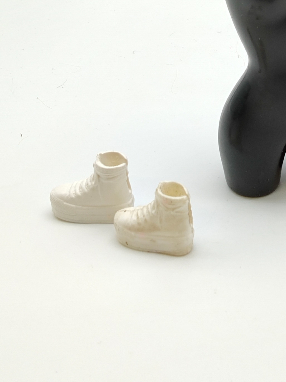 Обувь для куклы Барби винтаж кроссовки 0737