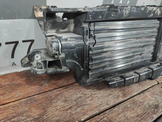 Жалюзи радиатора Volvo XC60 2 17-нв Б/У Оригинал 31425365