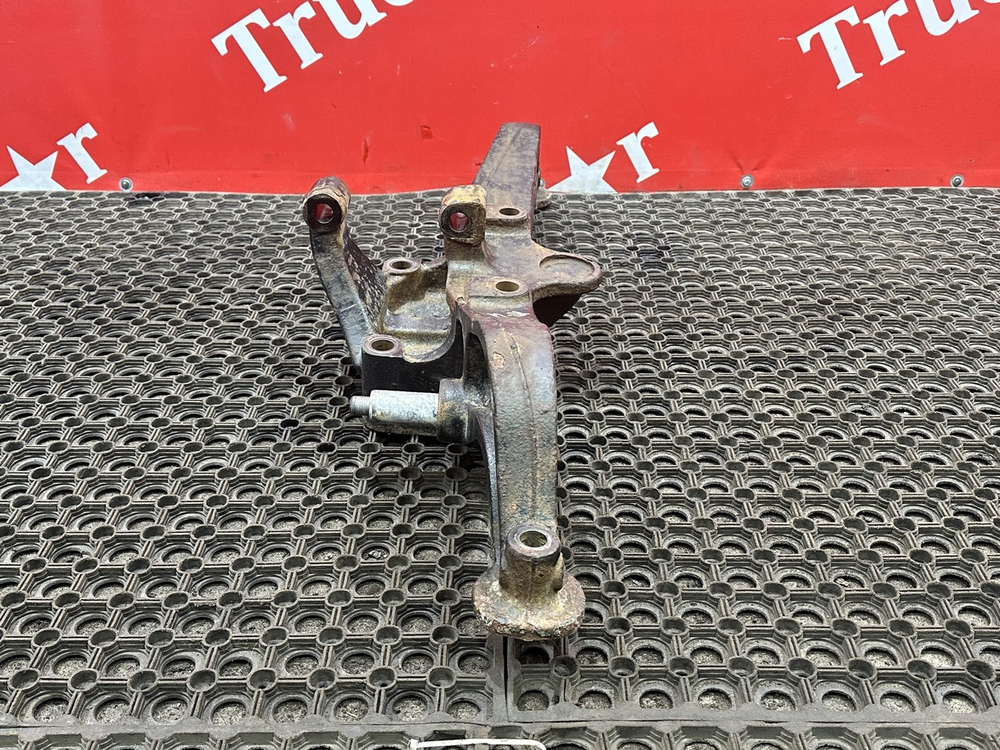 Кронштейн пневморессоры левый 2017г