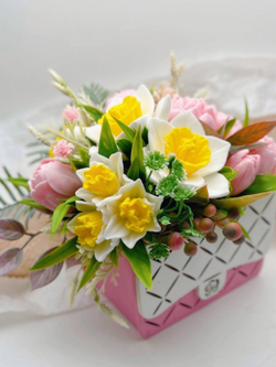 Букет из мыла «Тюльпаны и нарциссы, роуз»