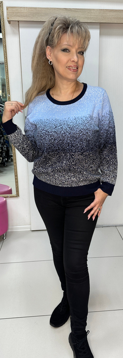 Джемпер с переходом цвета и длинными рукавами