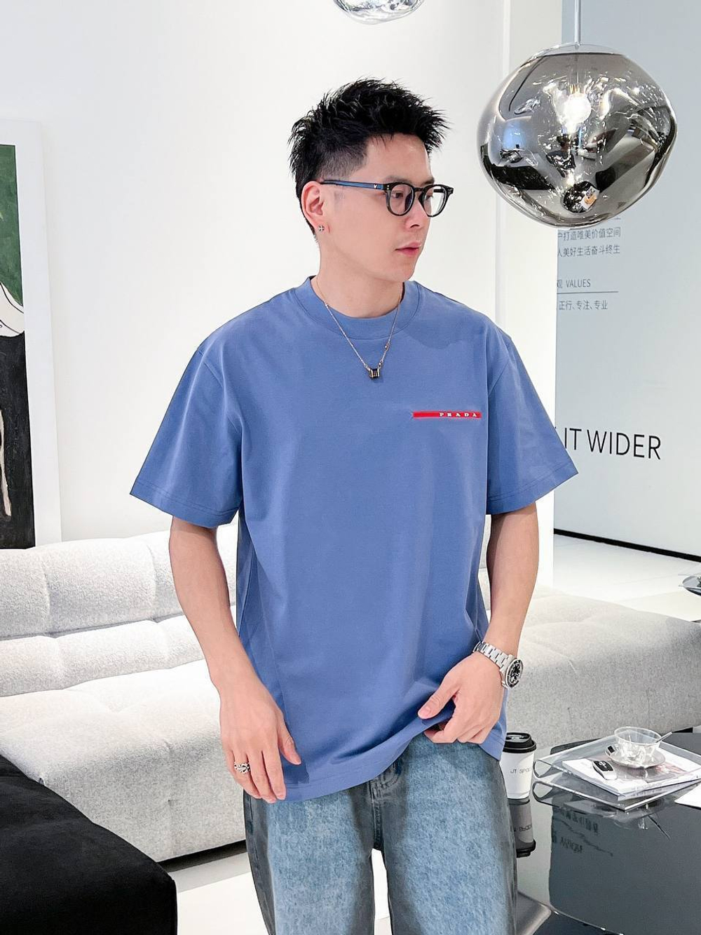 Футболка Prada