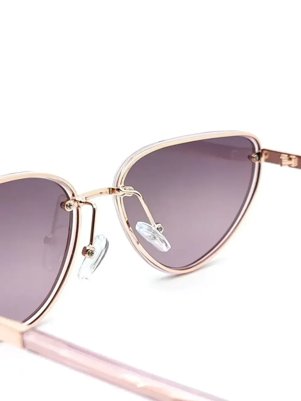 Очки солнцезащитные