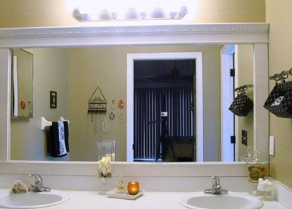 Зеркало в ванную комнату – виды и особенности