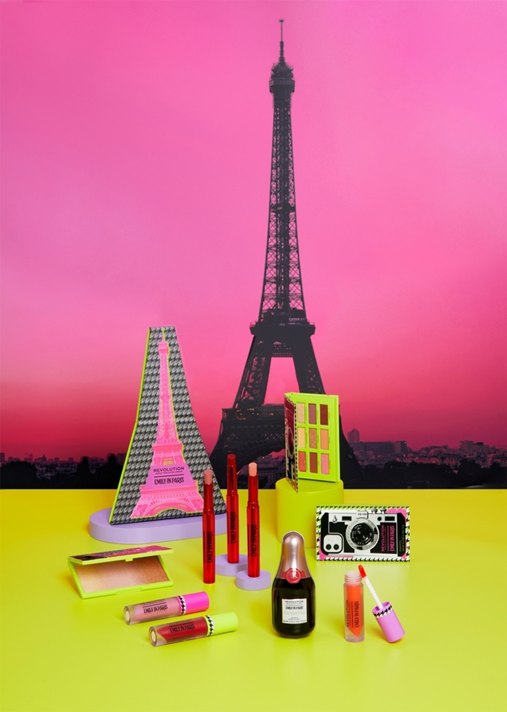 Makeup Revolution X Emily In Paris - палитра теней для век, 9,75 g