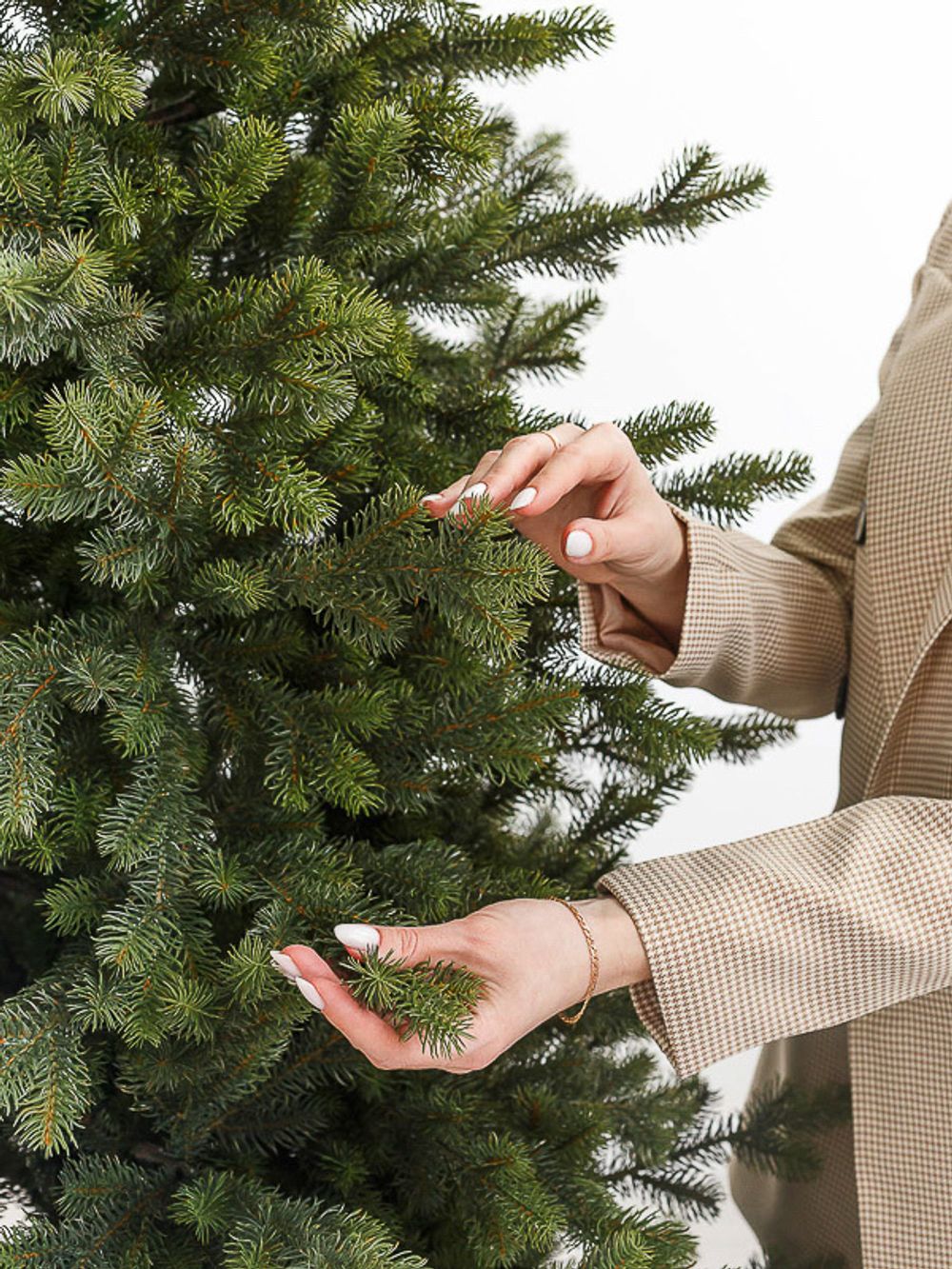 Искусственная узкая елка «Монте» (Литая хвоя) 210 см / 2,1 м