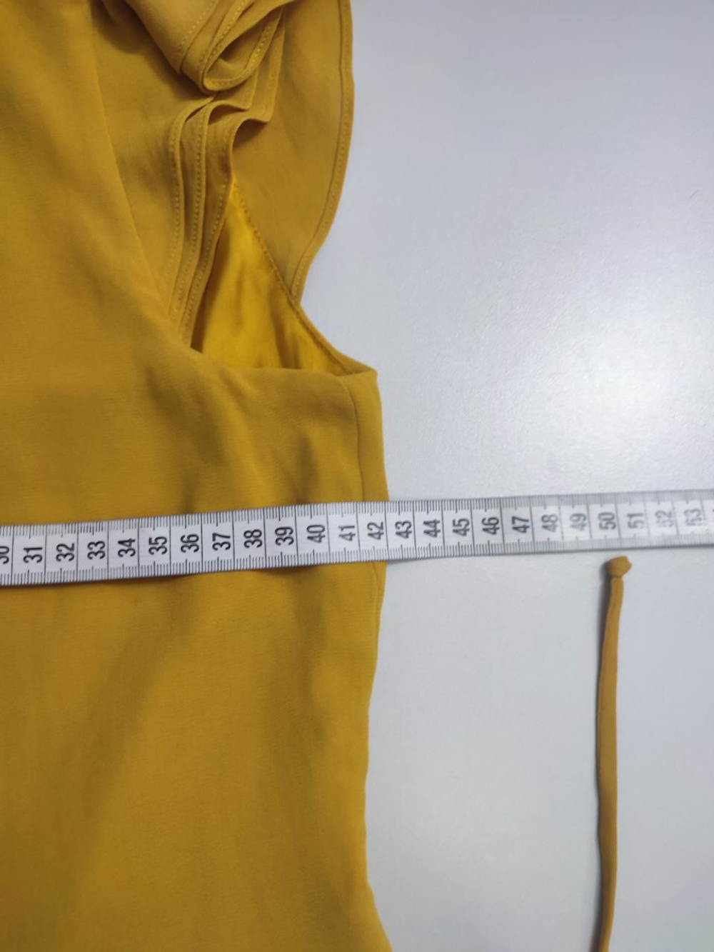 Платье H&M лаконичное 40 размер