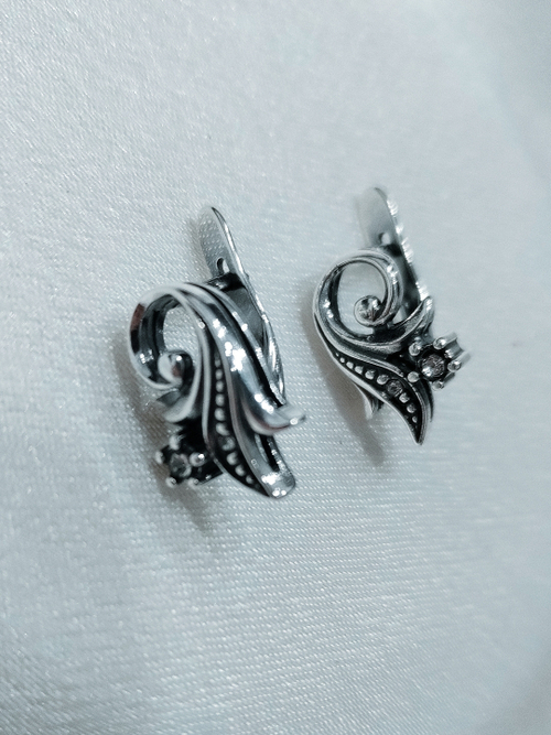 "Гипюр" серьги из коллекции "Ателье" от Jenavi