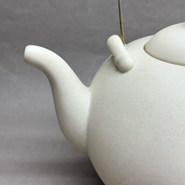 Чайник для кипятка, глина светлая, 1,6л