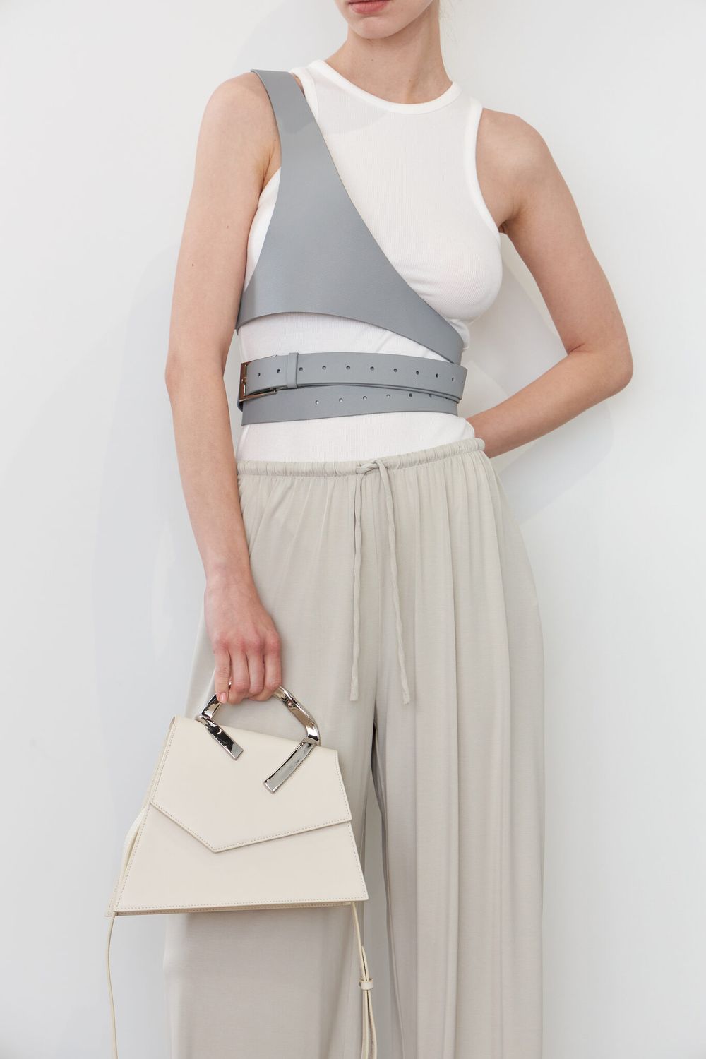 РЕМЕНЬ-ПОРТУПЕЯ SILVER GREY