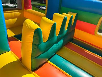 Коммерческий надувной батут «Змей Горыныч» с механизированной головой 14*8*7 м