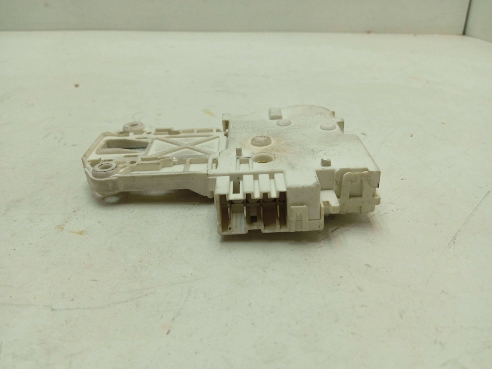 ZWP582 кт166 Блокировка люка для стиральной машины Zanussi ZWD7105 б/у