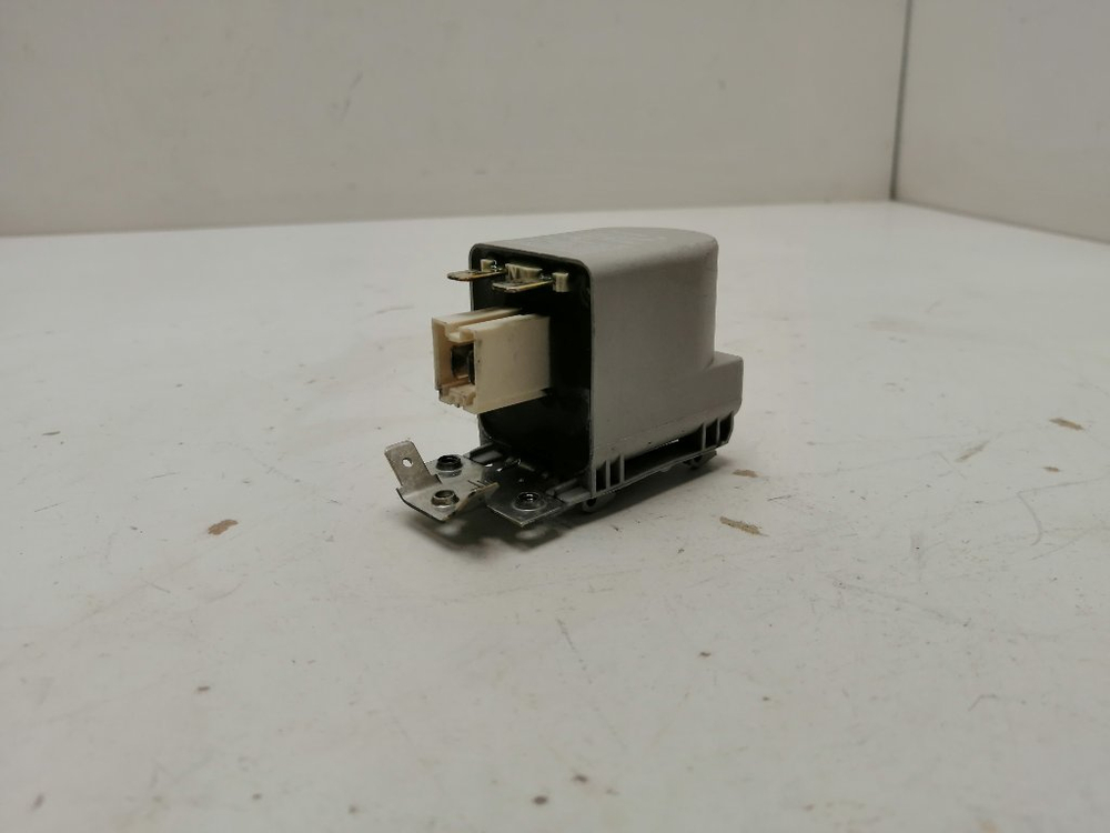 S1WTF3003A кт107 Сетевой фильтр для стиральной машины Siemens S1WTF3003A б/у