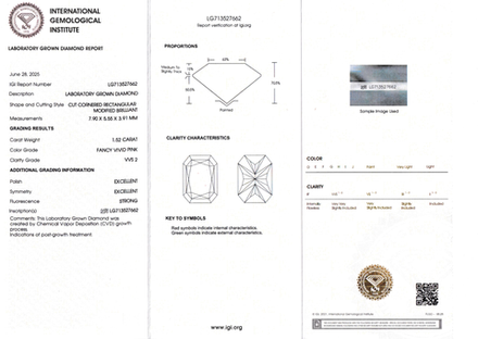 Лабораторно-выращенный бриллиант радиант 7.90 х 5.50 х 3.91 мм FancyVIVID PINK/VVS2 1.52 ct