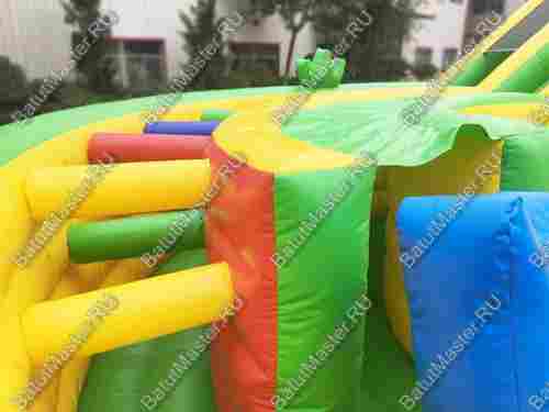 Надувная полоса препятствий "Мощный лабиринт" размер 15*8*6 м