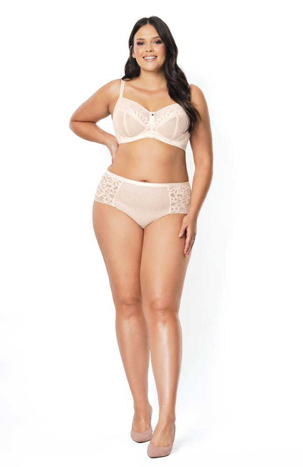 Бюстгальтер Carmela с чашками plus size без косточек (Размер: 100E) (Цвет: черный)