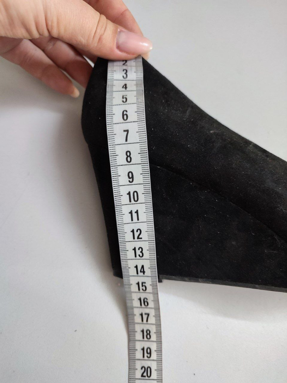 Туфли сдержанные удобные 40 размер