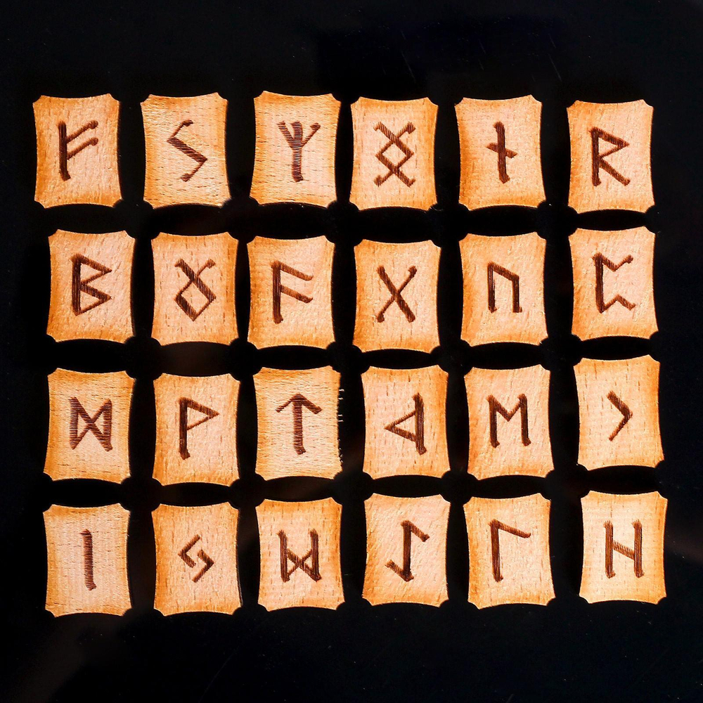 Руны для гадания «Скандинавские», 25 шт, натуральный дуб, мешочек 2343020