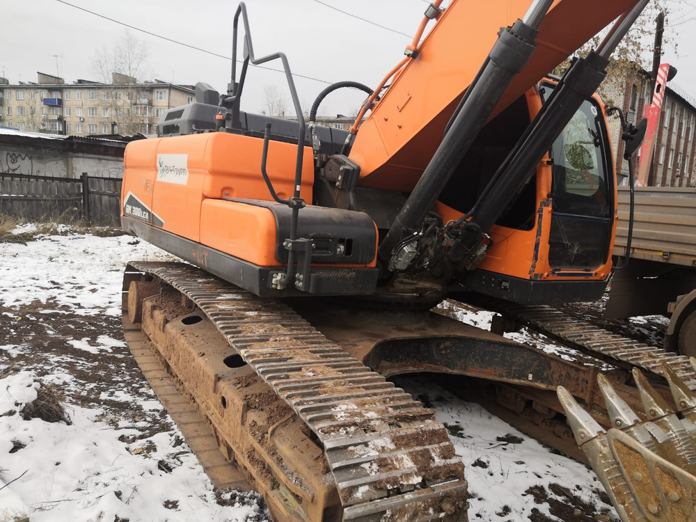 Doosan DX 300 Экскаватор DX300LCA-7M (Дизельный, 8,1 л, 188 л.с., АТ)